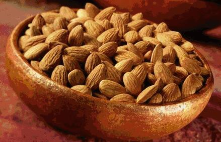 一碗杏仁