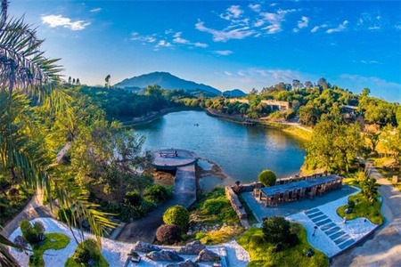 璞若山居(图1) 璞若山居全景