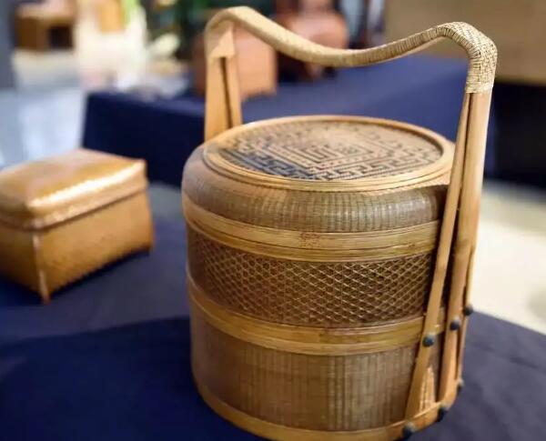 竹编(图2) 竹编的篓筐