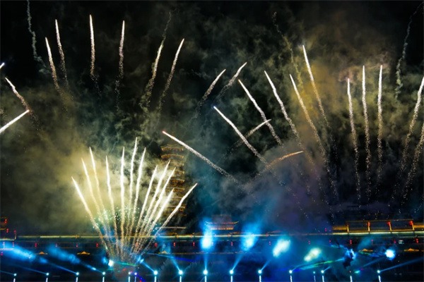 初探太湖龙之梦,邂逅绝美水舞秀(图2) 烟花秀