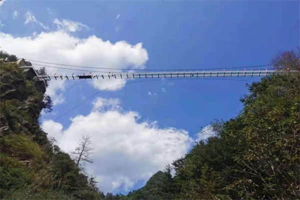 初秋的太湖源,从山谷溪流到无敌太湖的自然之美(图4) 玻璃栈桥