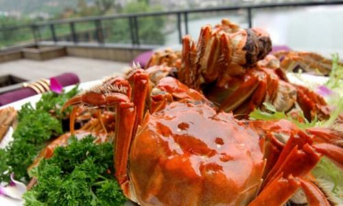 太湖蟹(图1) 餐桌上的太湖蟹